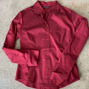 New york and company size small burgundy button down